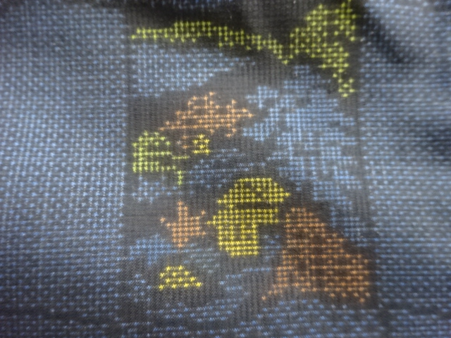 アンティーク　瓦に風景模様織り出し本場泥大島紬着物(5マルキ)